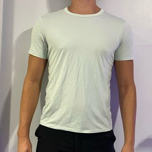 Lululemon Fundamental T-Shirt Medium, Delicate Mint